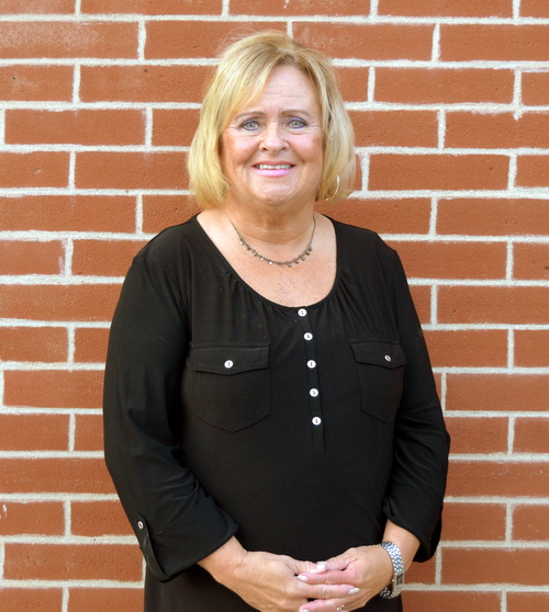 Julie Linderbaum 